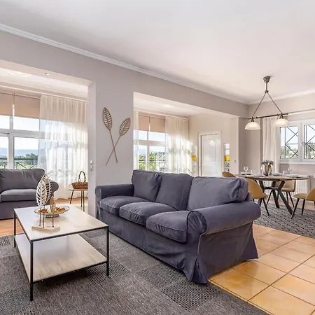 Mi Casa - Serene Garden Retreat, 2 Bedroom House Holiday home