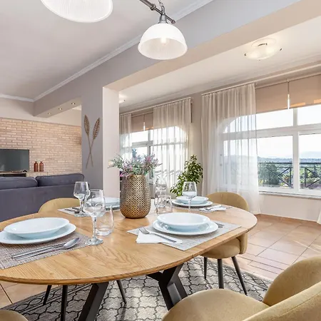 Mi Casa - Serene Garden Retreat, 2 Bedroom House Holiday home
