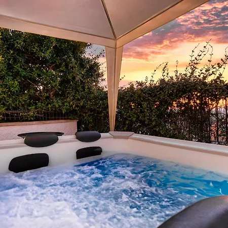 Holiday home Mi Casa - Serene Garden Retreat, 2 Bedroom House